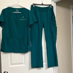 Iflex Cherokee scrub set size medium! RASMUSSEN embroidered